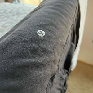 Lululemon Align size 10, 28” align leggings